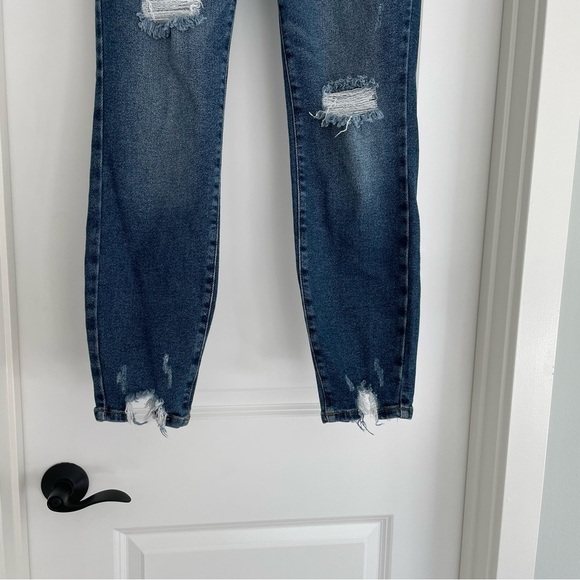 Kancan High Rise Distressed Shark Bite Hem Skinny Jeans Size 29 - Picture 4 of 7